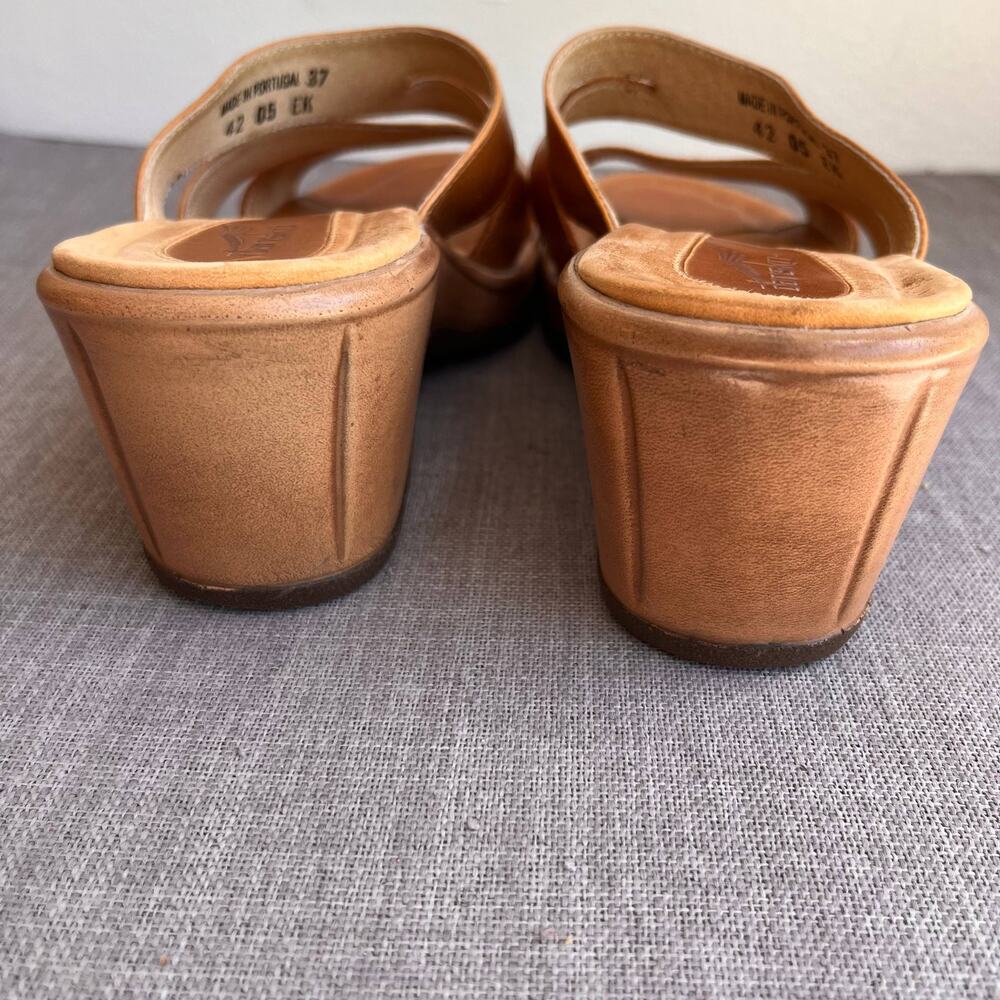 Dansko Sandals Womens Sz 37 Tan Leather Strappy Wedge Slide Comfort Boho Coastal - Picture 5 of 9